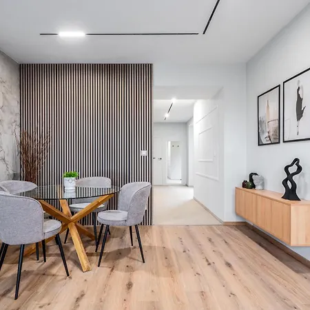 Panoramic Luxury In The Beautiful Part Of Budapest!