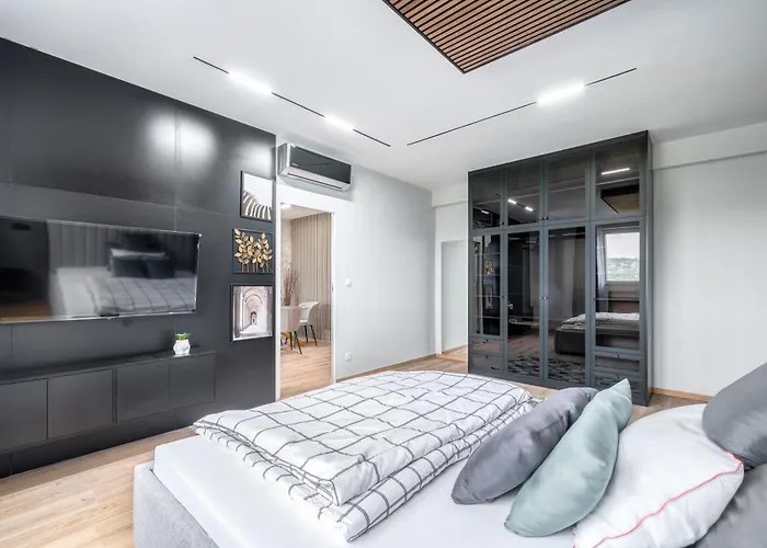 Vellaris Luxury Panoramic By Margaret Island *